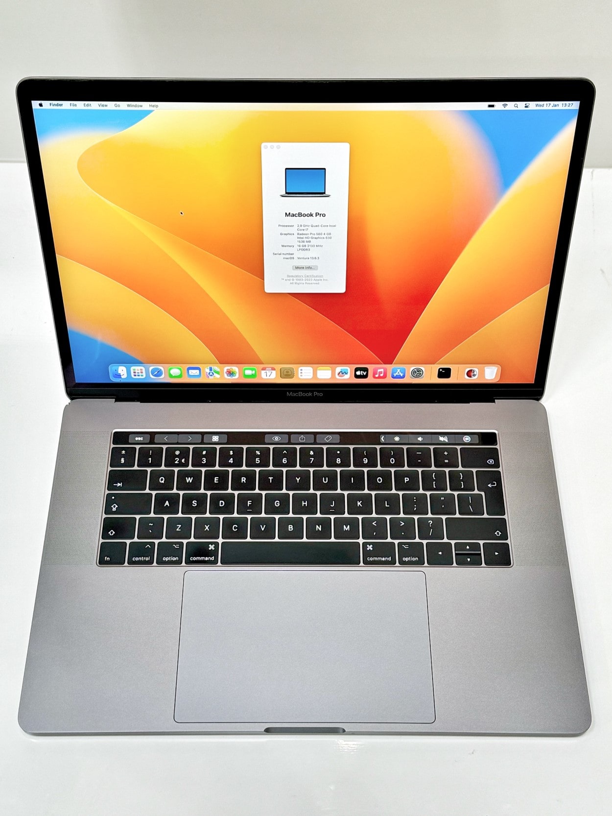 Apple MacBook Pro 2017 Touch Bar | i7 | 16gb | 512gb SSD | 15 inch