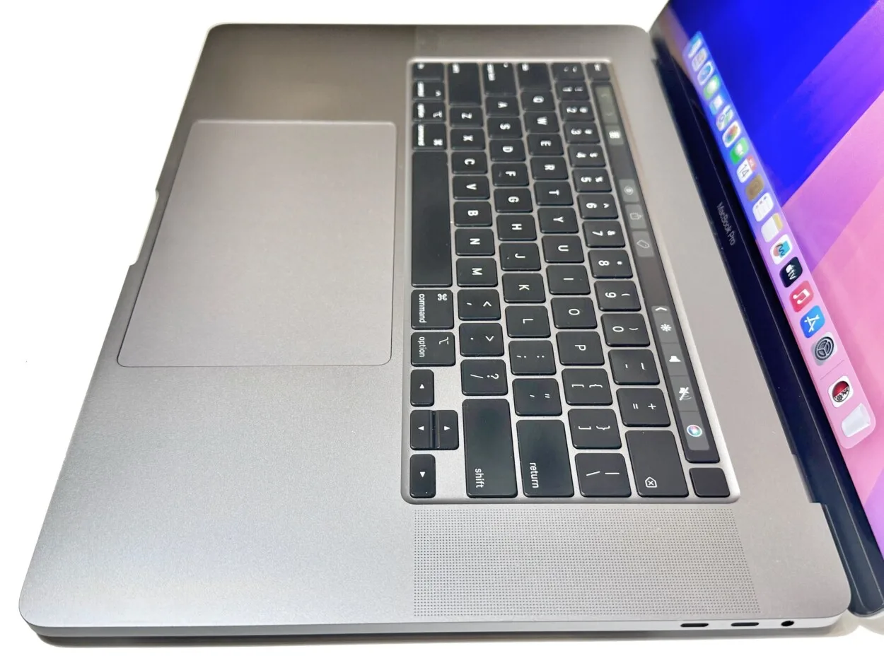 美品 Apple MacBook Pro 512GB SSD 16GB Amazon.co.jp: 【整備済み品】Apple MacBook Pro 2019(16インチ