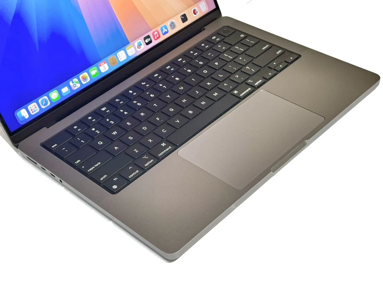 Apple MacBook Pro 2021 | M1 Pro | 14-core GPU | 16gb | 512GB