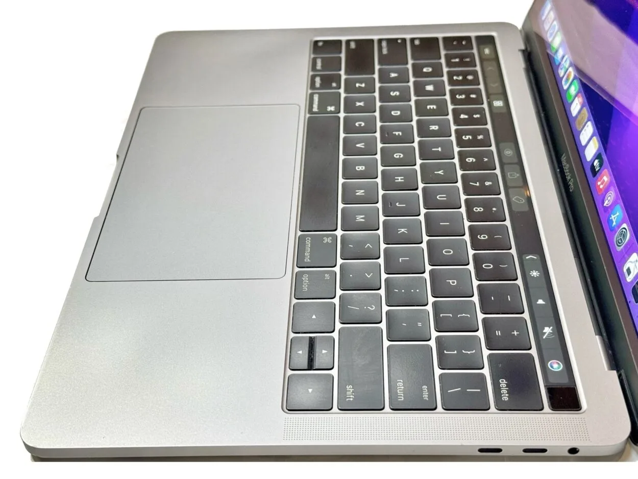 Macbook Pro 2016 13インチ i7 16GB 256GB Apple MacBook Pro 13″ 2016 - Estunt - Refurbished Apple, Laptops